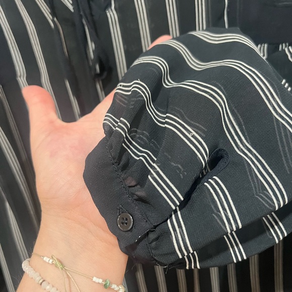 Sheer navy & white stripped flowy blouse - Picture 8 of 11